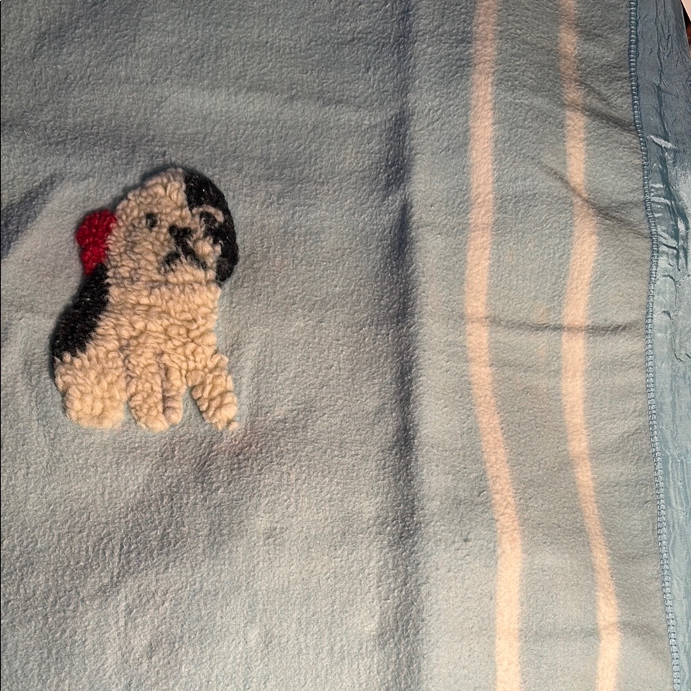 Vintage child’s Blanket with Embroidered Puppy Design‎ 25 x 33 box V